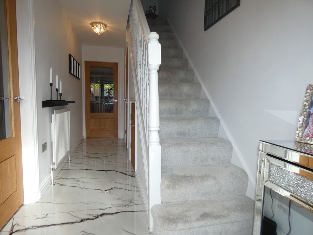 Entrance Hallway- click for photo gallery